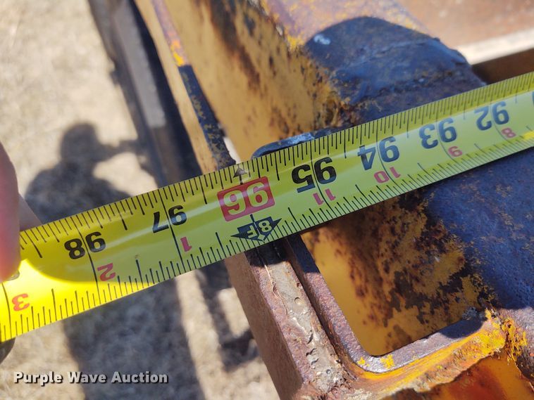image for item FY9939 1966 Fontaine hay bale trailer