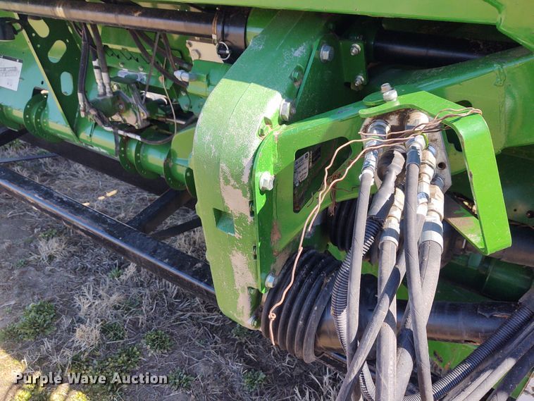 image for item FY9941 2013 John Deere 635FD  flex draper head