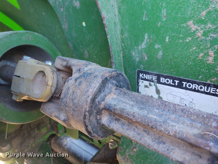 image for item FY9941 2013 John Deere 635FD  flex draper head