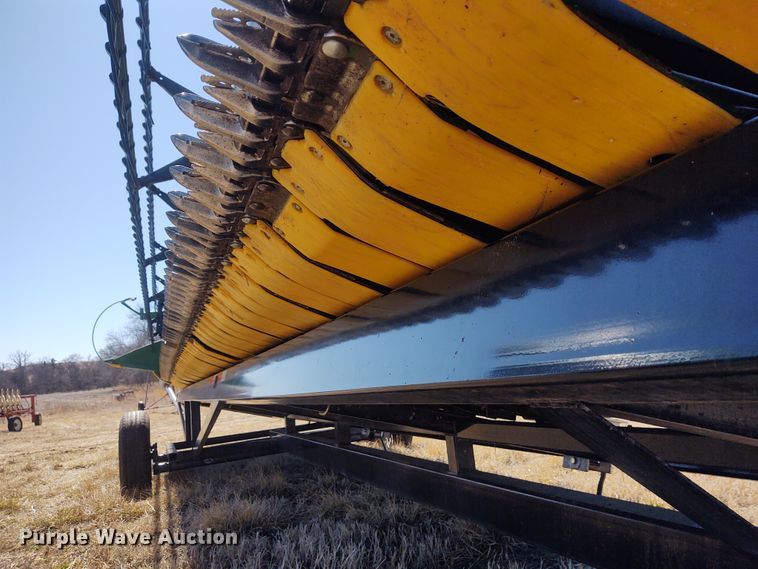 image for item FY9941 2013 John Deere 635FD  flex draper head