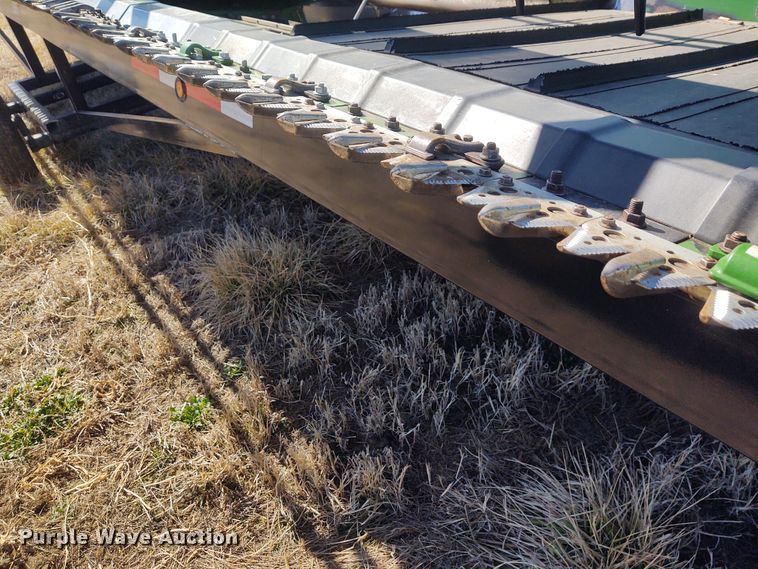 image for item FY9941 2013 John Deere 635FD  flex draper head