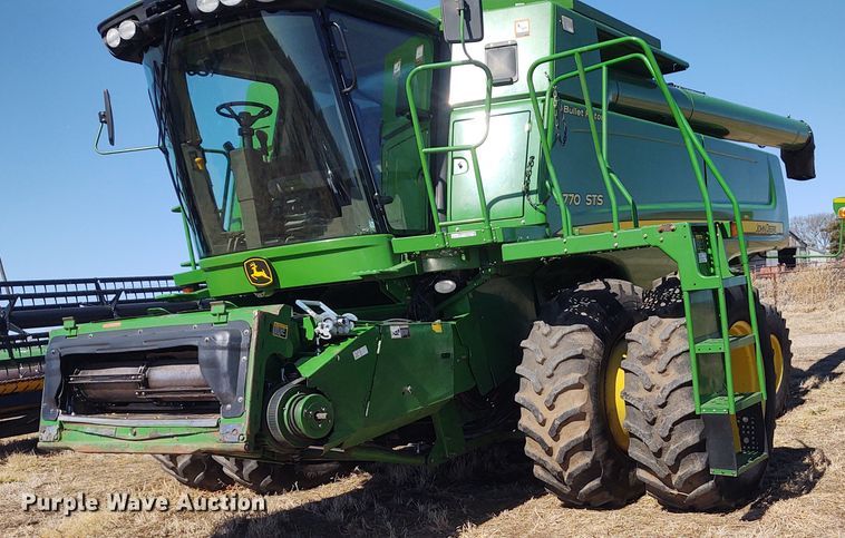 image for item FY9943 2008 John Deere 9770 STS  combine