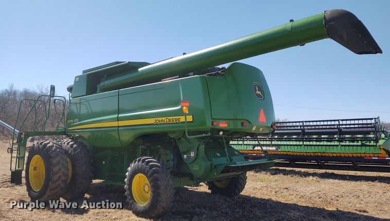 image for item FY9943 2008 John Deere 9770 STS  combine
