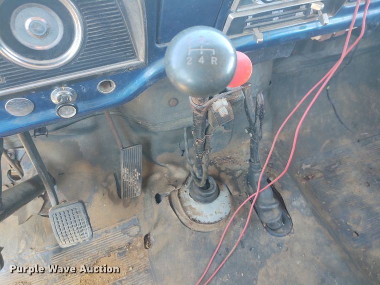 image for item FY9944 1979 Ford F600  grain truck