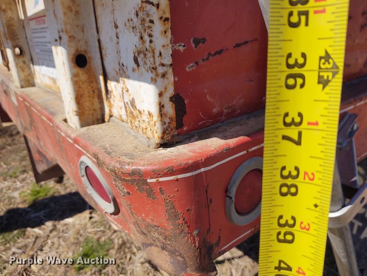 image for item FY9944 1979 Ford F600  grain truck