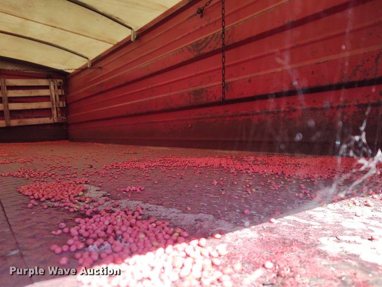 image for item FY9944 1979 Ford F600  grain truck