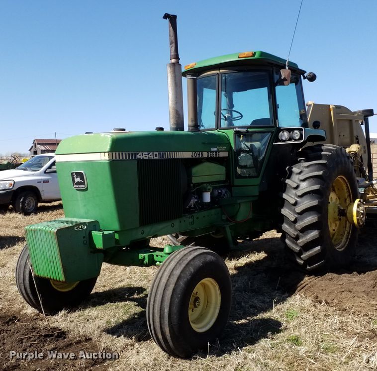 image for item FY9945 1982 John Deere 4640  tractor