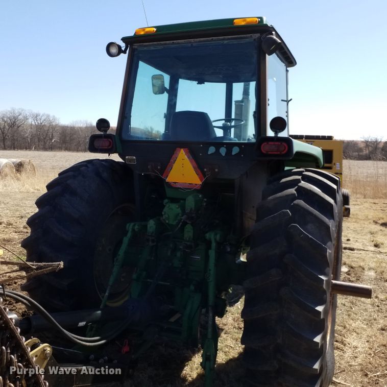 image for item FY9945 1982 John Deere 4640  tractor