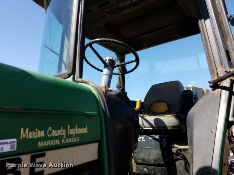 image for item FY9945 1982 John Deere 4640  tractor