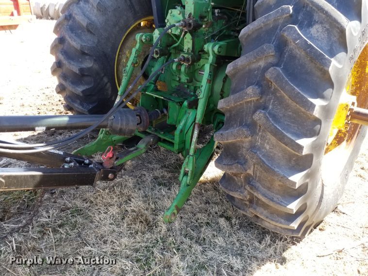 image for item FY9945 1982 John Deere 4640  tractor