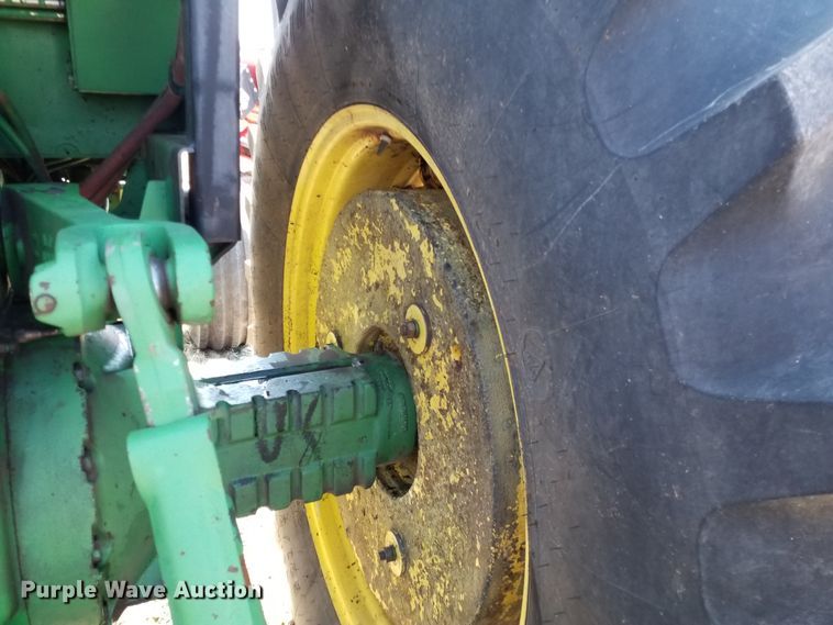 image for item FY9945 1982 John Deere 4640  tractor