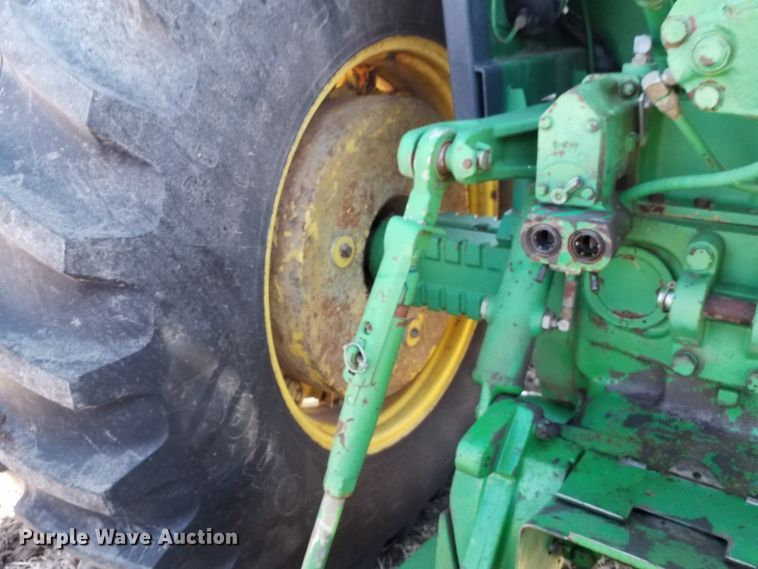 image for item FY9945 1982 John Deere 4640  tractor