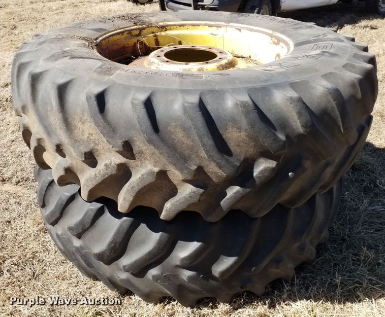 image for item FY9945 1982 John Deere 4640  tractor