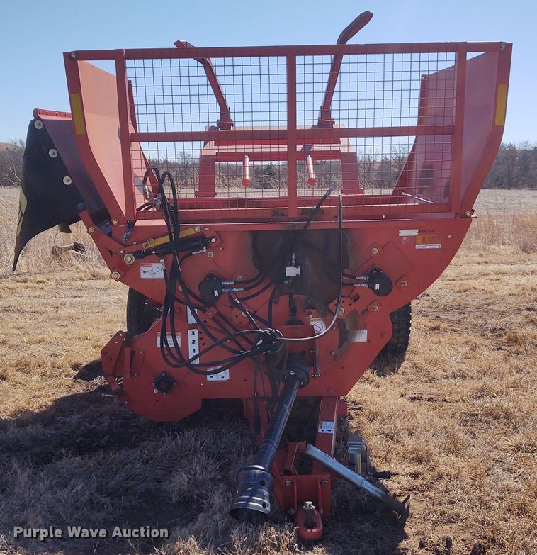 image for item FY9948 Highline CFR650 bale processor