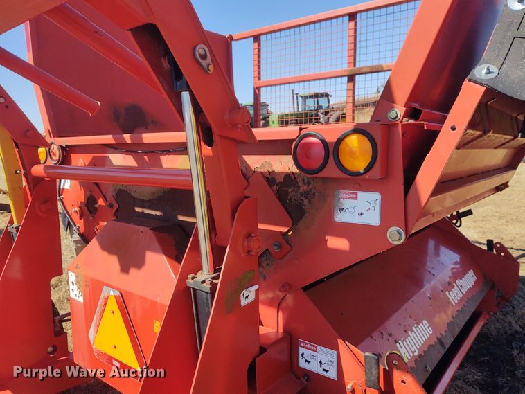 image for item FY9948 Highline CFR650 bale processor