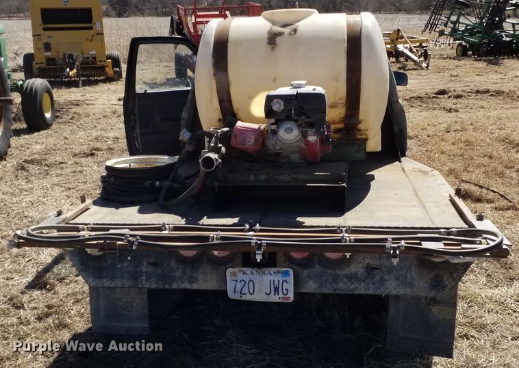 image for item FY9950 1992 Toyota  flatbed pickup truck