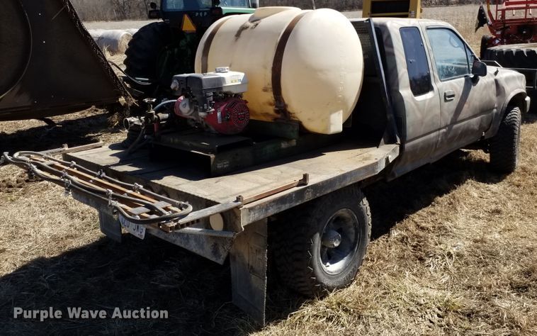 image for item FY9950 1992 Toyota  flatbed pickup truck