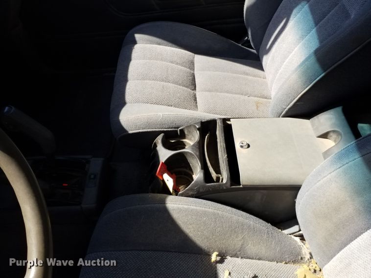 image for item FY9950 1992 Toyota  flatbed pickup truck