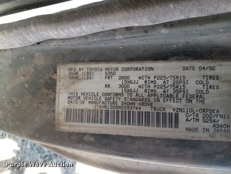 image for item FY9950 1992 Toyota  flatbed pickup truck