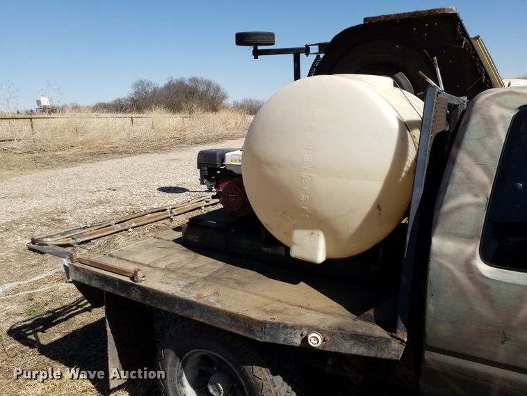 image for item FY9950 1992 Toyota  flatbed pickup truck