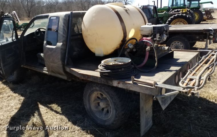 image for item FY9950 1992 Toyota  flatbed pickup truck