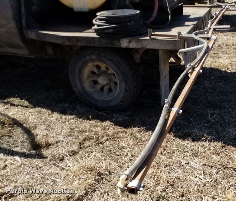 image for item FY9950 1992 Toyota  flatbed pickup truck