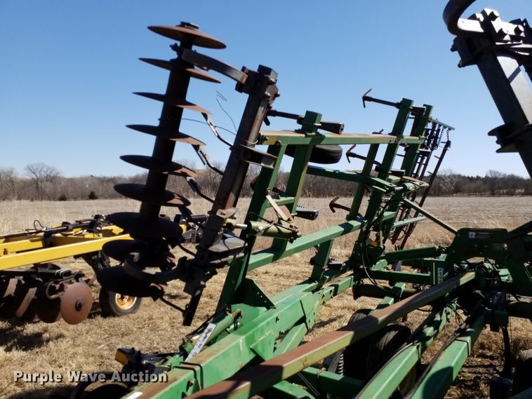 image for item FY9952 John Deere 726  mulcher finisher