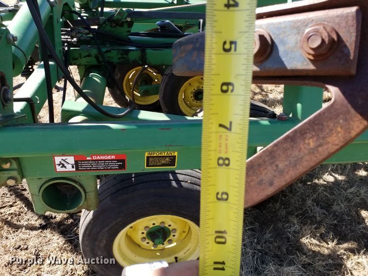 image for item FY9952 John Deere 726  mulcher finisher