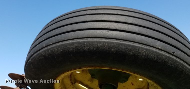 image for item FY9952 John Deere 726  mulcher finisher