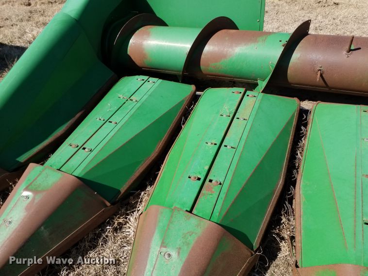 image for item FY9953 John Deere 653A  all-crop head