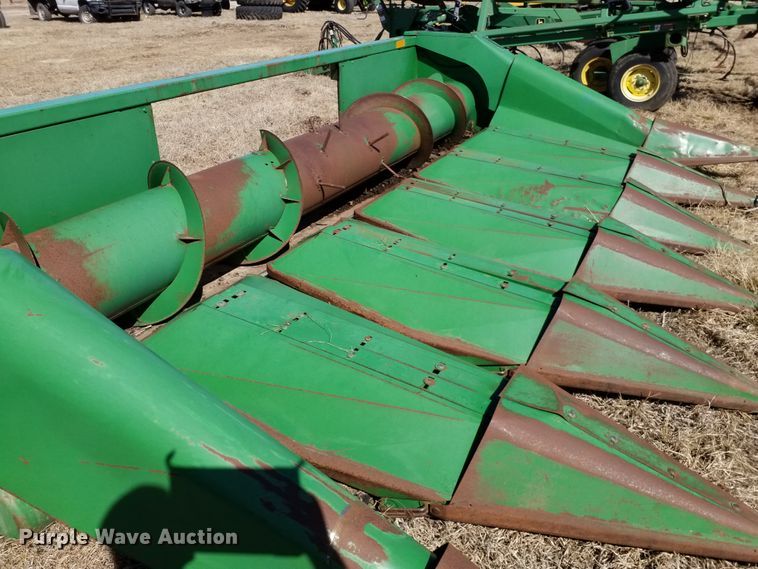 image for item FY9953 John Deere 653A  all-crop head