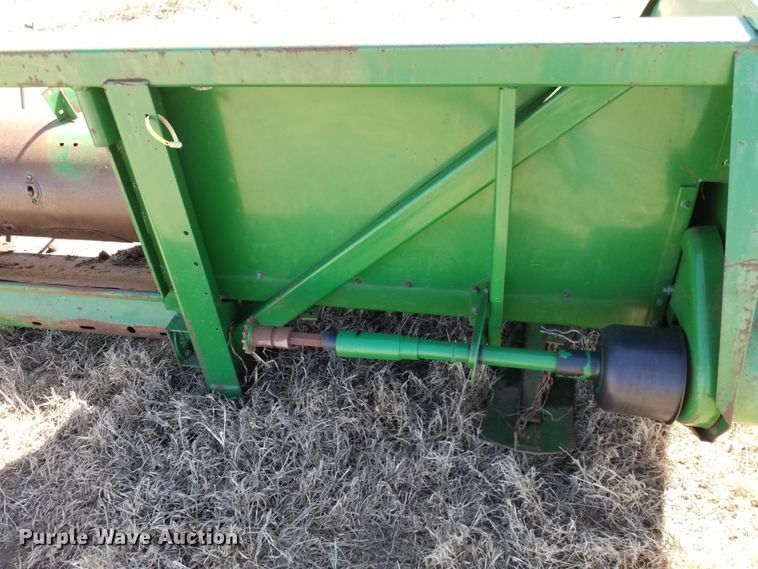 image for item FY9953 John Deere 653A  all-crop head