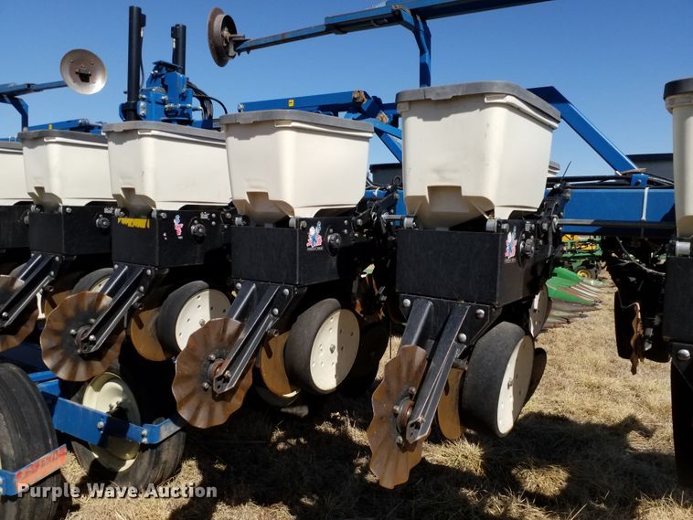 image for item FY9955 Kinze 3600  split row planter