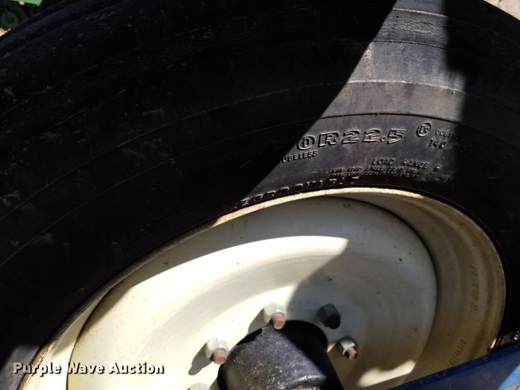 image for item FY9955 Kinze 3600  split row planter