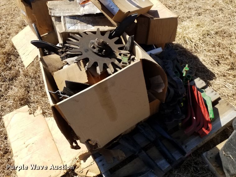 image for item FY9955 Kinze 3600  split row planter