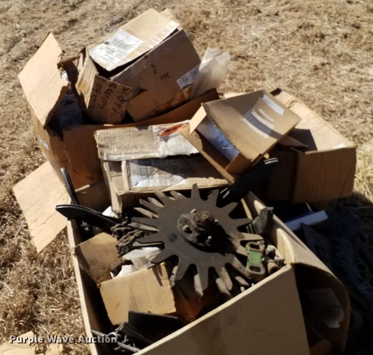 image for item FY9955 Kinze 3600  split row planter