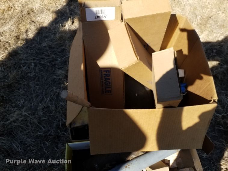 image for item FY9955 Kinze 3600  split row planter