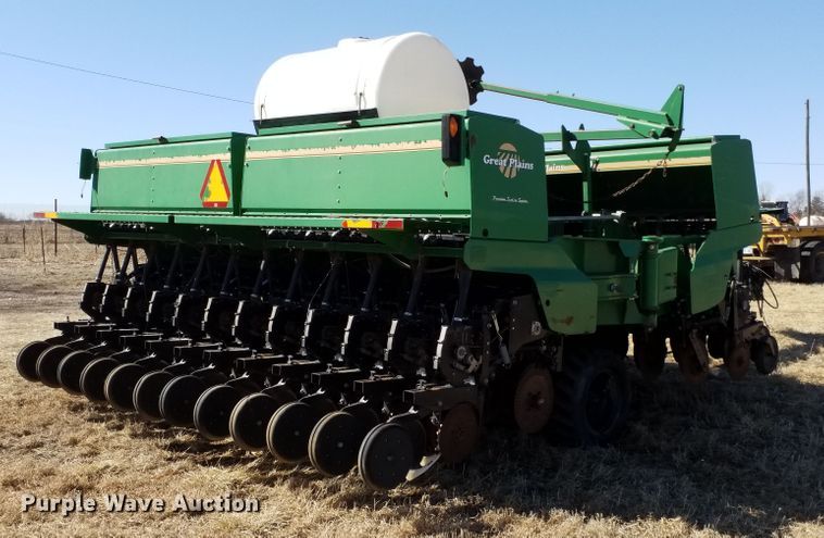 image for item FY9961 Great Plains 3N-3010P  no-till grain drill