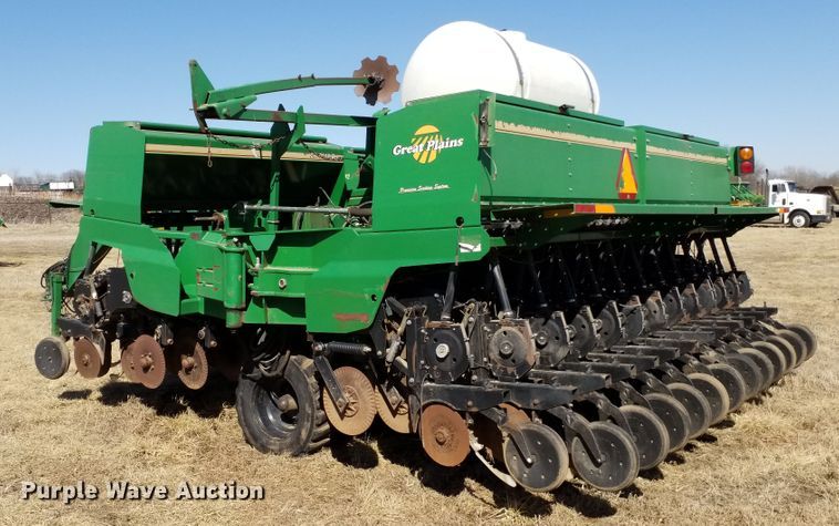image for item FY9961 Great Plains 3N-3010P  no-till grain drill