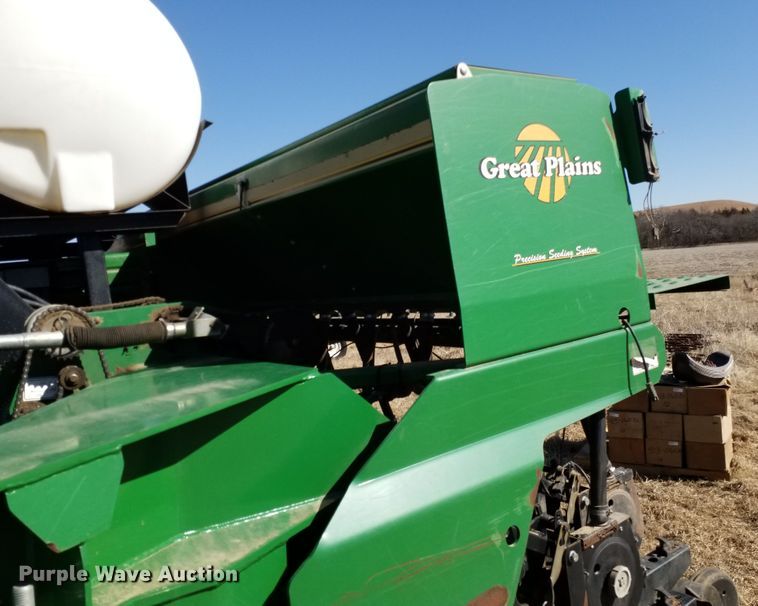 image for item FY9961 Great Plains 3N-3010P  no-till grain drill