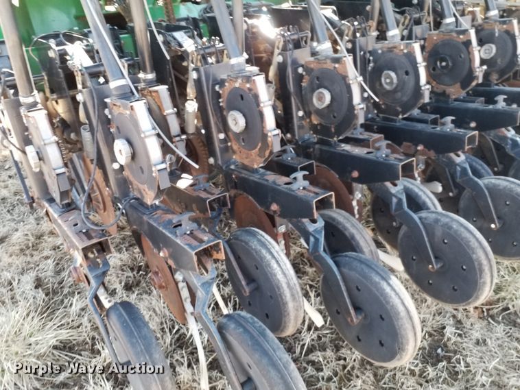 image for item FY9961 Great Plains 3N-3010P  no-till grain drill