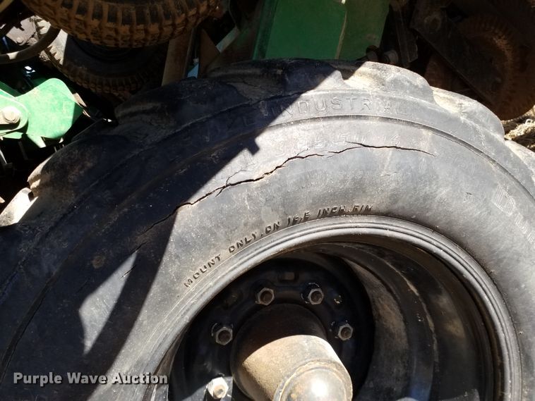 image for item FY9961 Great Plains 3N-3010P  no-till grain drill