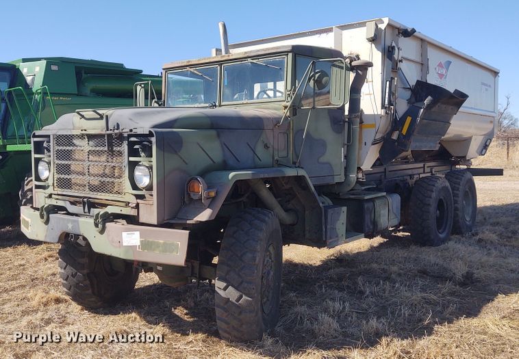 image for item FY9962 1983 Am General M934  feed mixer truck