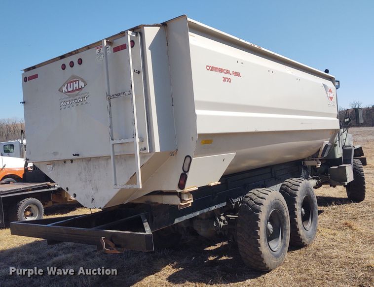 image for item FY9962 1983 Am General M934  feed mixer truck