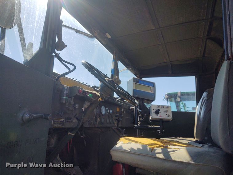 image for item FY9962 1983 Am General M934  feed mixer truck