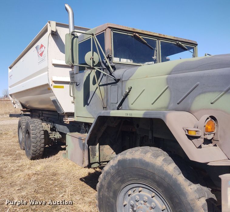 image for item FY9962 1983 Am General M934  feed mixer truck