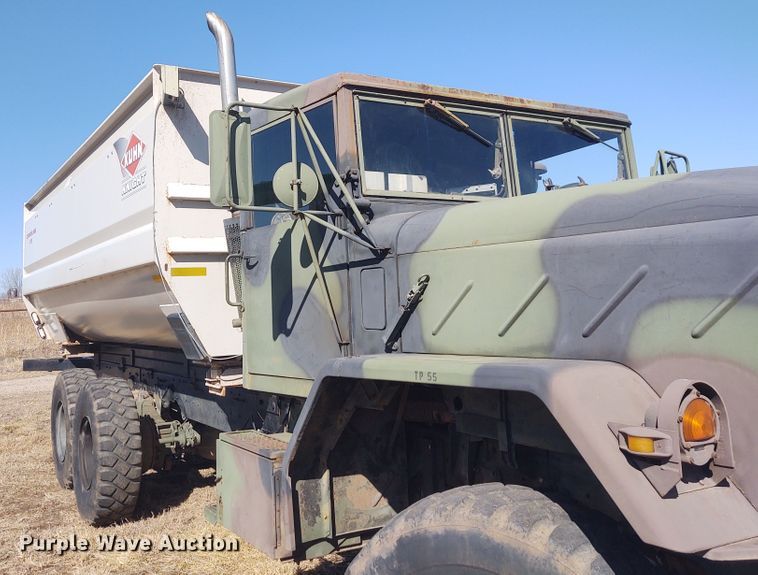 image for item FY9962 1983 Am General M934  feed mixer truck
