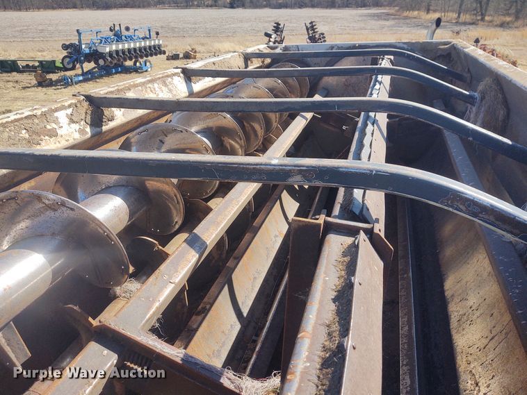 image for item FY9962 1983 Am General M934  feed mixer truck