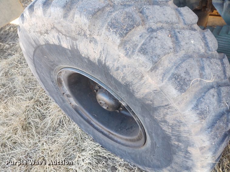 image for item FY9962 1983 Am General M934  feed mixer truck