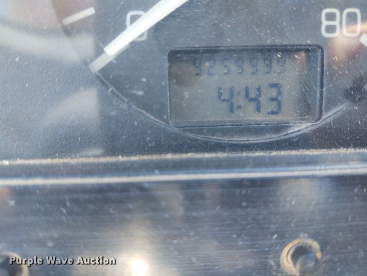 image for item FY9964 1992 White GMC WG  semi truck